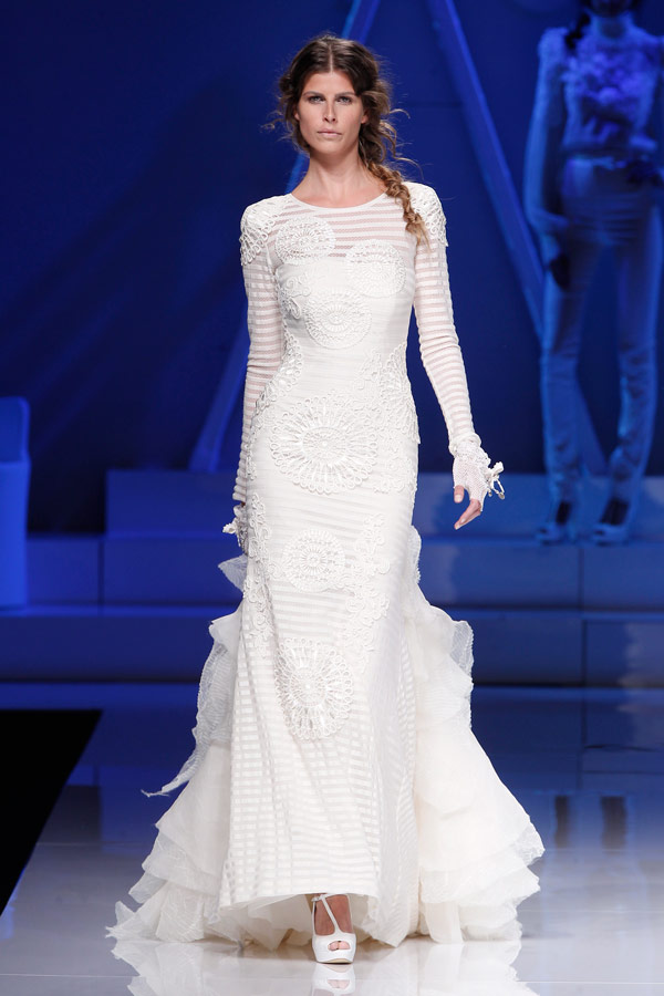 свадебное платье с длинным рукавом yolan cris 2013