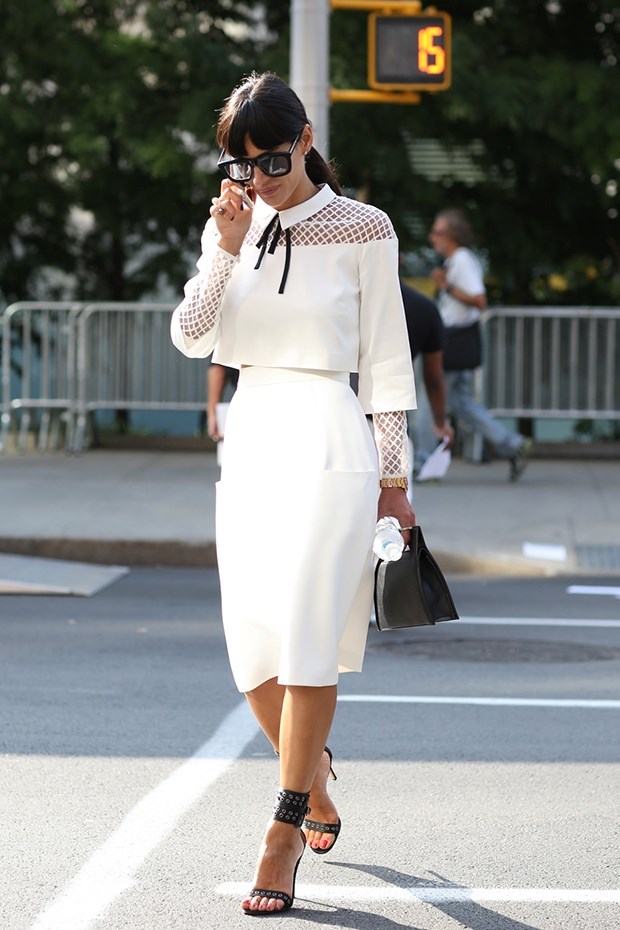 белая блузка с юбкой, уличная мода Нью-Йорка 2014-2015