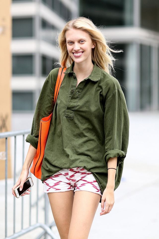 рубашка хаки с шортами, уличная мода Нью-Йорка 2014-2015 