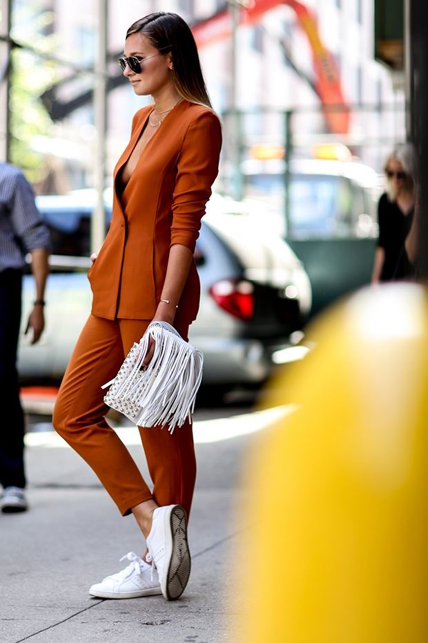 терракотовый костюм, уличная мода Нью-Йорка 2014-2015