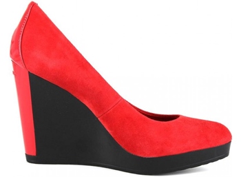 красные замшевые туфли (5)