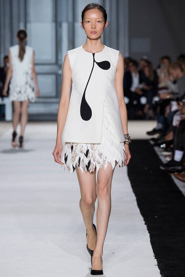 черно-белое платье весна лето 2015 Giambattista Valli