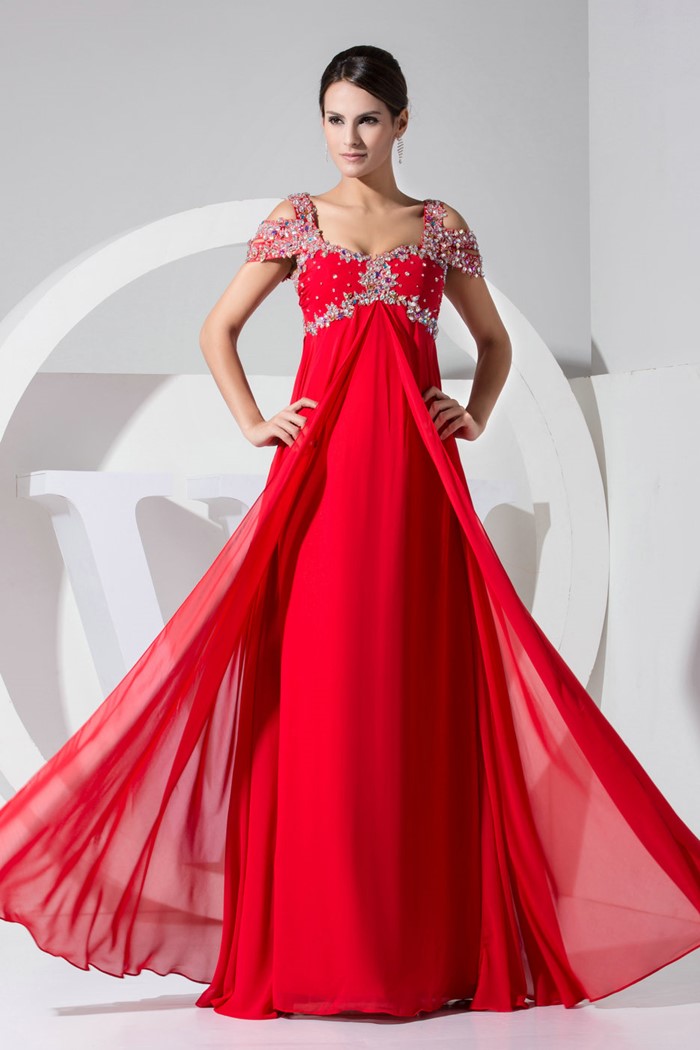 длинное красное платье с вышивкой на выпускной 2015 
