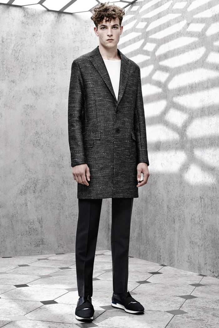 Balenciaga классическое однобортное мужское пальто весна-лето 2015
