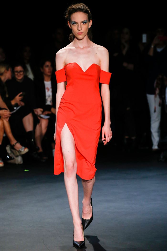 Emilio de la Morena  красное платье весна-лето 2015