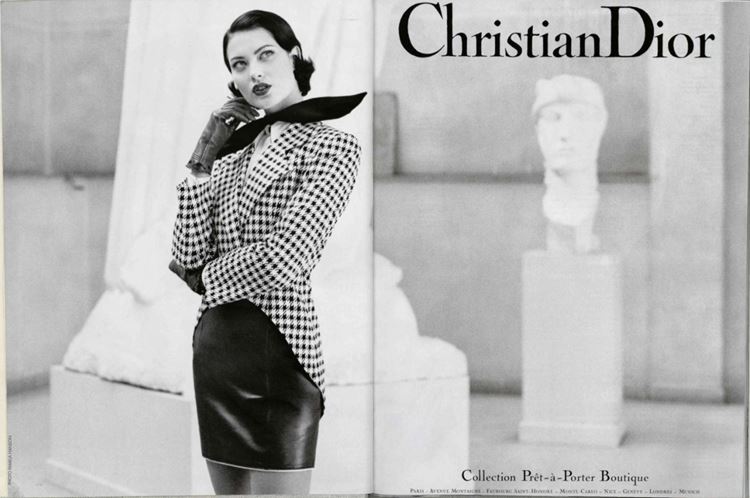 кожаная юбка рекламная кампания Dior 1995