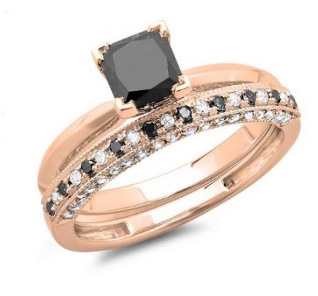 помолвочное кольцо из розового золота с черным бриллиантом