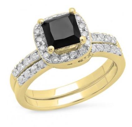 помолвочное кольцо из желтого золота с черным бриллиантом
