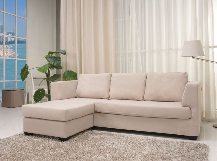 Бежевый диван в интерьере: светлый угловой трансформер