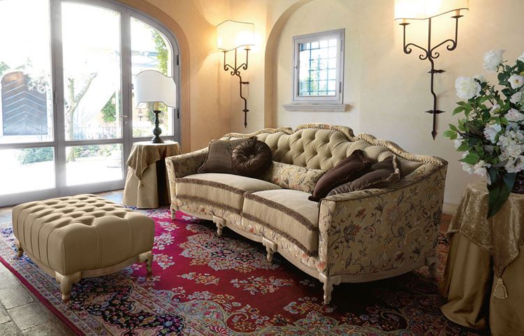 Бежевый диван в интерьере: стиль шебби шик