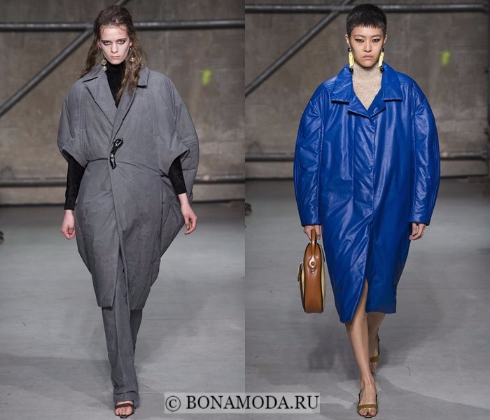 Модные женские пальто осень-зима 2017-2018: серое и синее баллон Marni