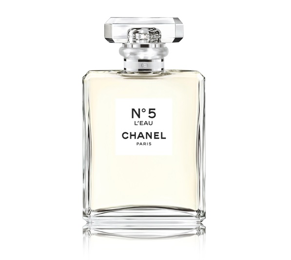 Новые ароматы Chanel 2016-2017: Chanel N°5 L’Eau - легкая цитрусовая туалетная вода