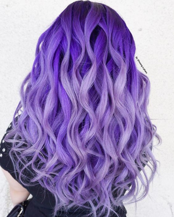 Фиолетовые волосы - длинные аметистовые локоны 