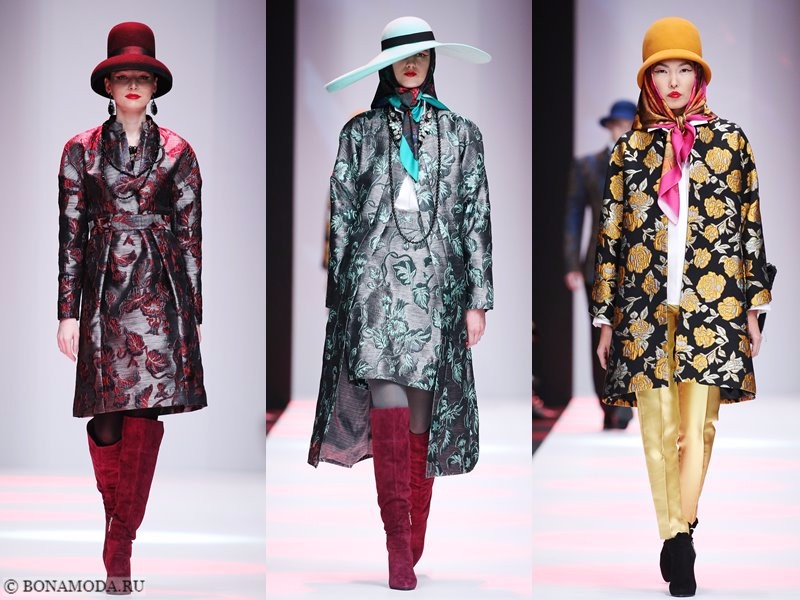 Коллекция Slava Zaitsev весна-лето 2018 - пальто с принтом, ботфорты и шляпы