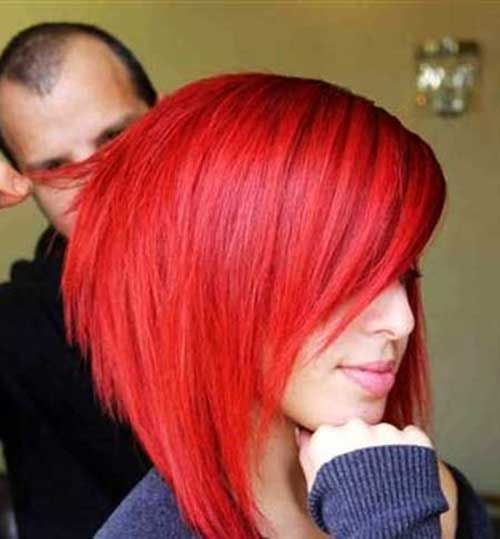Красные волосы - яркий алый оттенок для асимметричного боб-каре