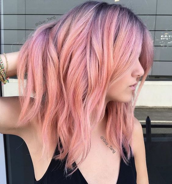 Розовые волосы: средние локоны в технике балаяж