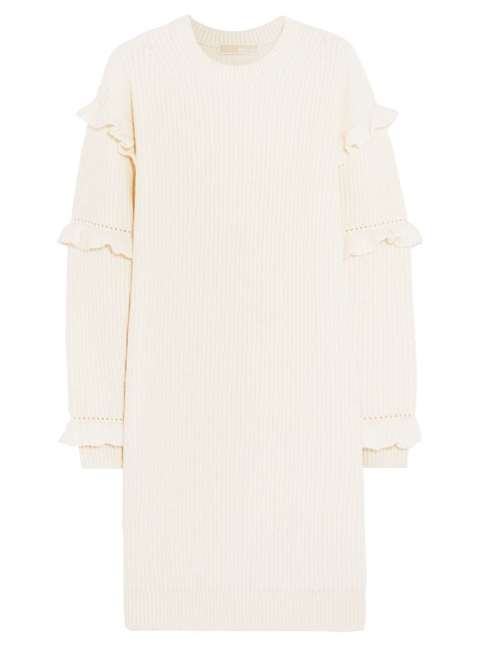 Тёплые вязаные платья-свитер 2018 - белое кремовое с воланами на длинных рукавах 