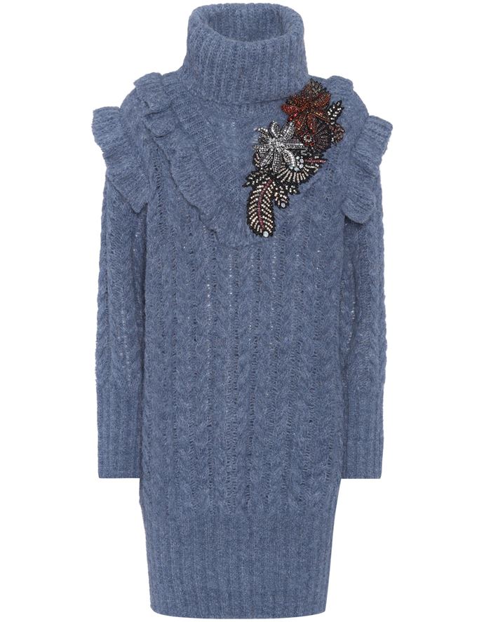 Тёплые вязаные платья-свитер 2018 - серо-голубок с высоким воротом и косичками