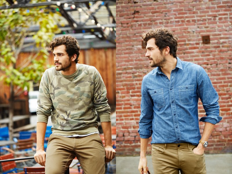 Коллекция мужской одежды Dockers осень-зима 2017-2018 - лонгслив и джинсовая рубашка и бежевые хаки брюки