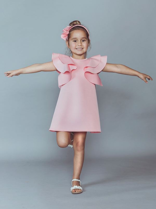 Детская мода для девочек весна-лето 2018 - летние платья и блузки с рукавом-бабочка