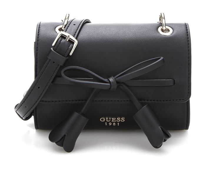 Коллекция сумок Guess весна-лето 2018 - чёрная маленькая сумка через плечо с ремешком 