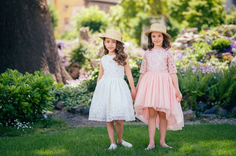 Нарядные праздничные детские платья для девочек лето-2018 -  приталенные платья из тюля и кружева Love Made Love 
