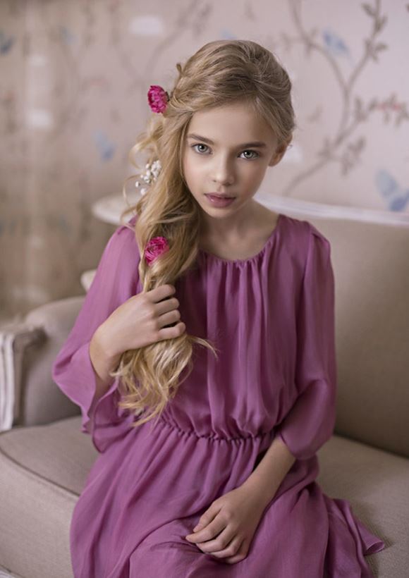 Модные платья для девочек подростков 14-15 лет на лето-2018 - сиреневое шифоновое платье Amelie et Sophie 