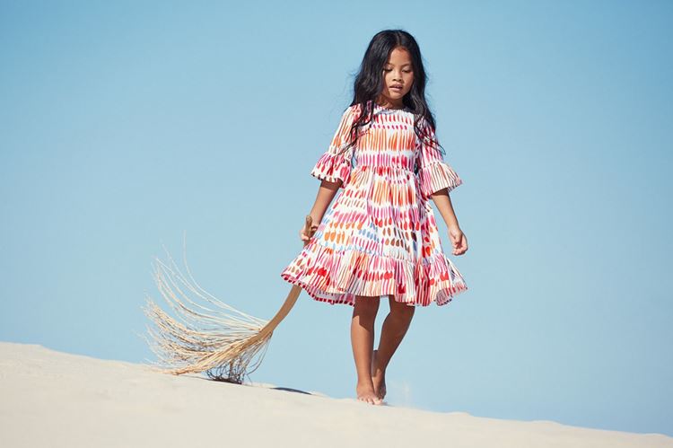 Красивые летние платья для девочек 5 лет 2018 - платье с расклешенными рукавами Il Gufo