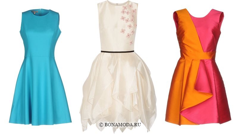 Модные короткие платья 2018 - голубое, белое и розово-оранжевое приталенное