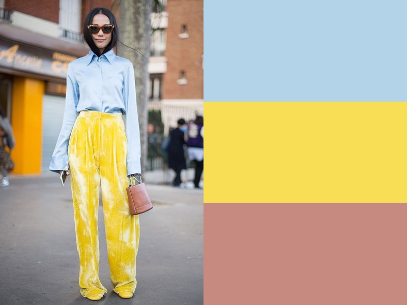 10 простых и стильных сочетаний с жёлтым в одежде - Голубая блузка и бежевая сумка