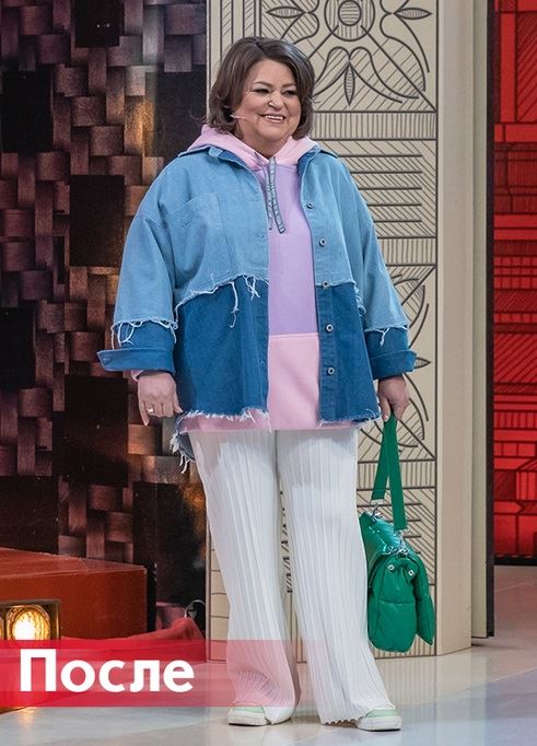 «Модный приговор» для Карины 59 лет - Джинсовая куртка с розово-лиловым худи и белыми брюками