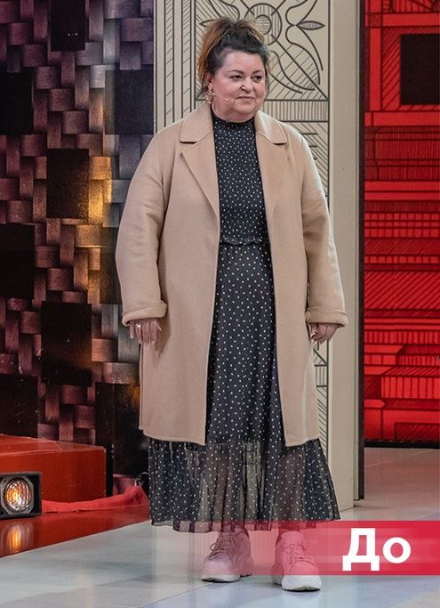 «Модный приговор» для Карины 59 лет - Полупрозрачное платье в горошек с бежевым пальто и кроссовками