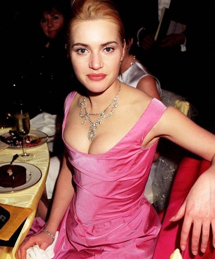 Стиль 20-летней Кейт Уинслет 1996 - Кейт Уинслет на премии «Оскар-1996»
